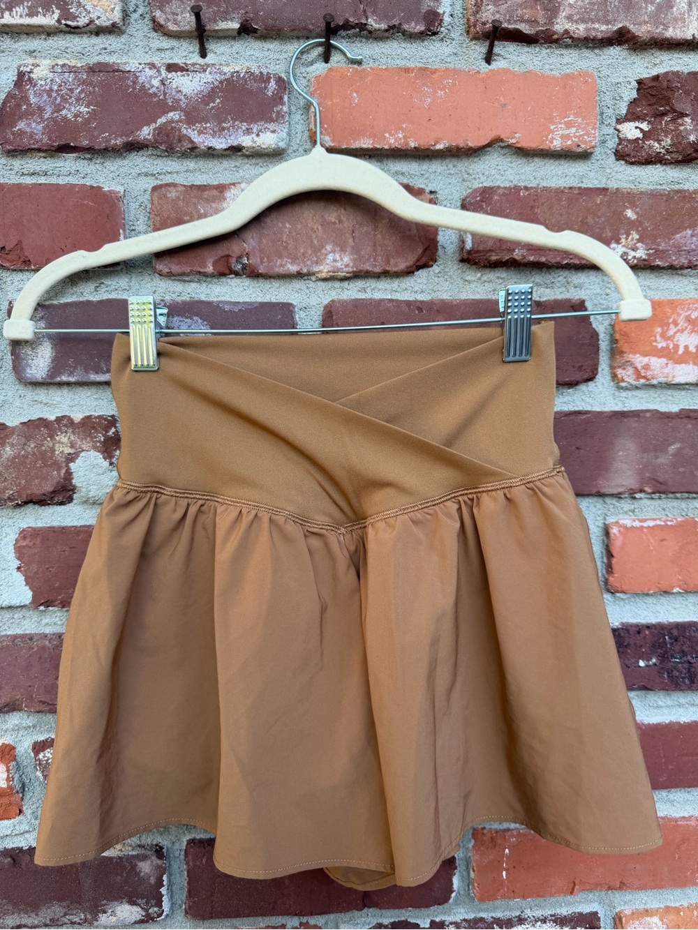 NWOT Offline by Aerie Real Me Crossover Flowy Short